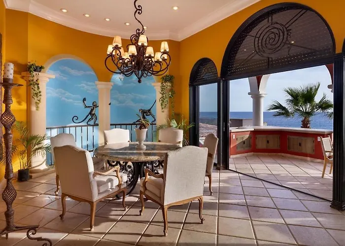 Sera Cabos